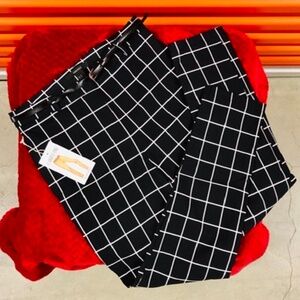 Stretchy Skinny Pants w Belt, M, NWT